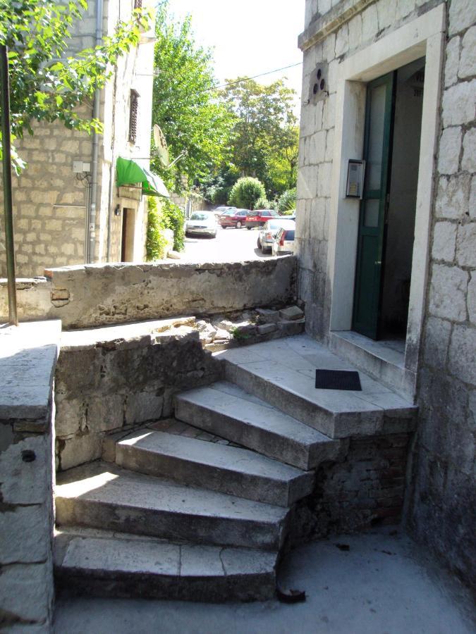 Studio Apartment Sretna Split Luaran gambar