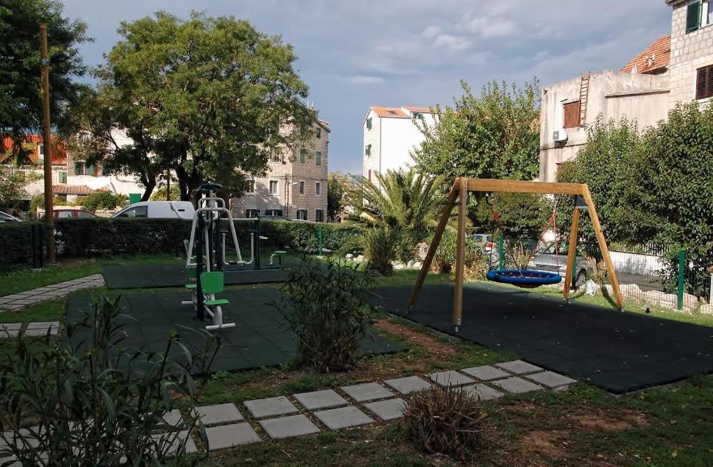 Studio Apartment Sretna Split Luaran gambar